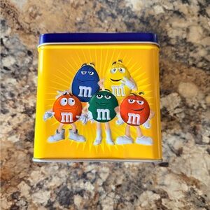 M&M'S Yellow Collectible Tin with Colorful Mascots 2008 Through the years